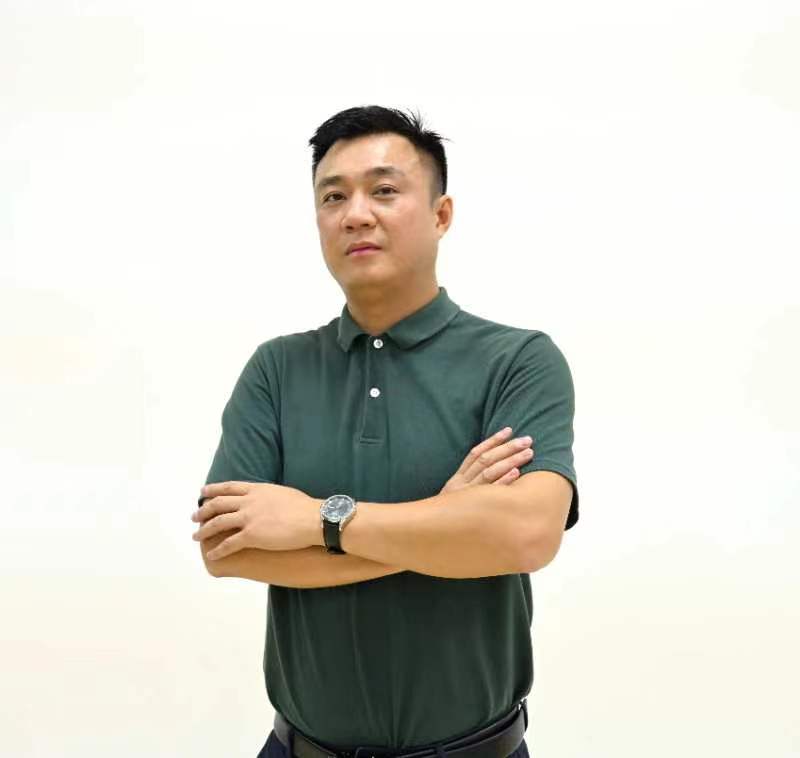 陈智毅.jpg