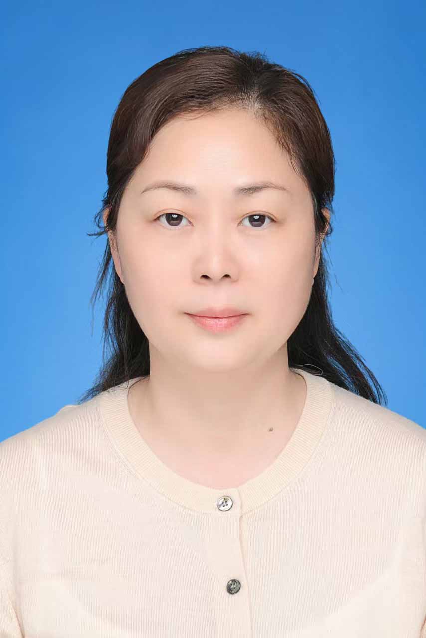 尹海鹰副校长